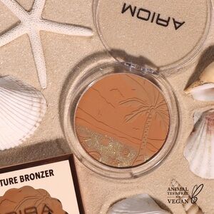 Moira signature bronzer - warm terracotta